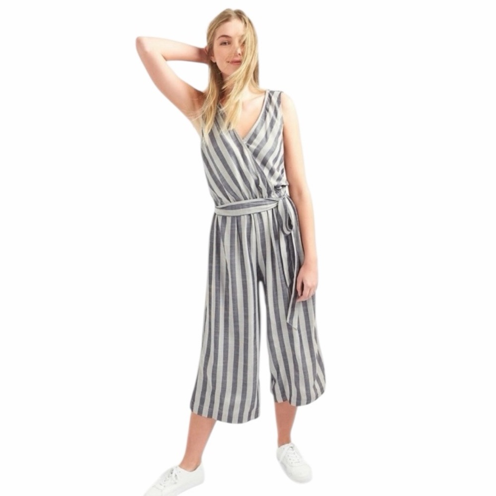 Gap Bluish Gray Striped Linen Sleeveless Tie-Belt Cropped Jumpsuit - Size Small